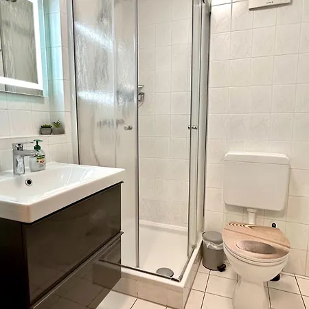 7025 Lange Wiese 8 - 301 *